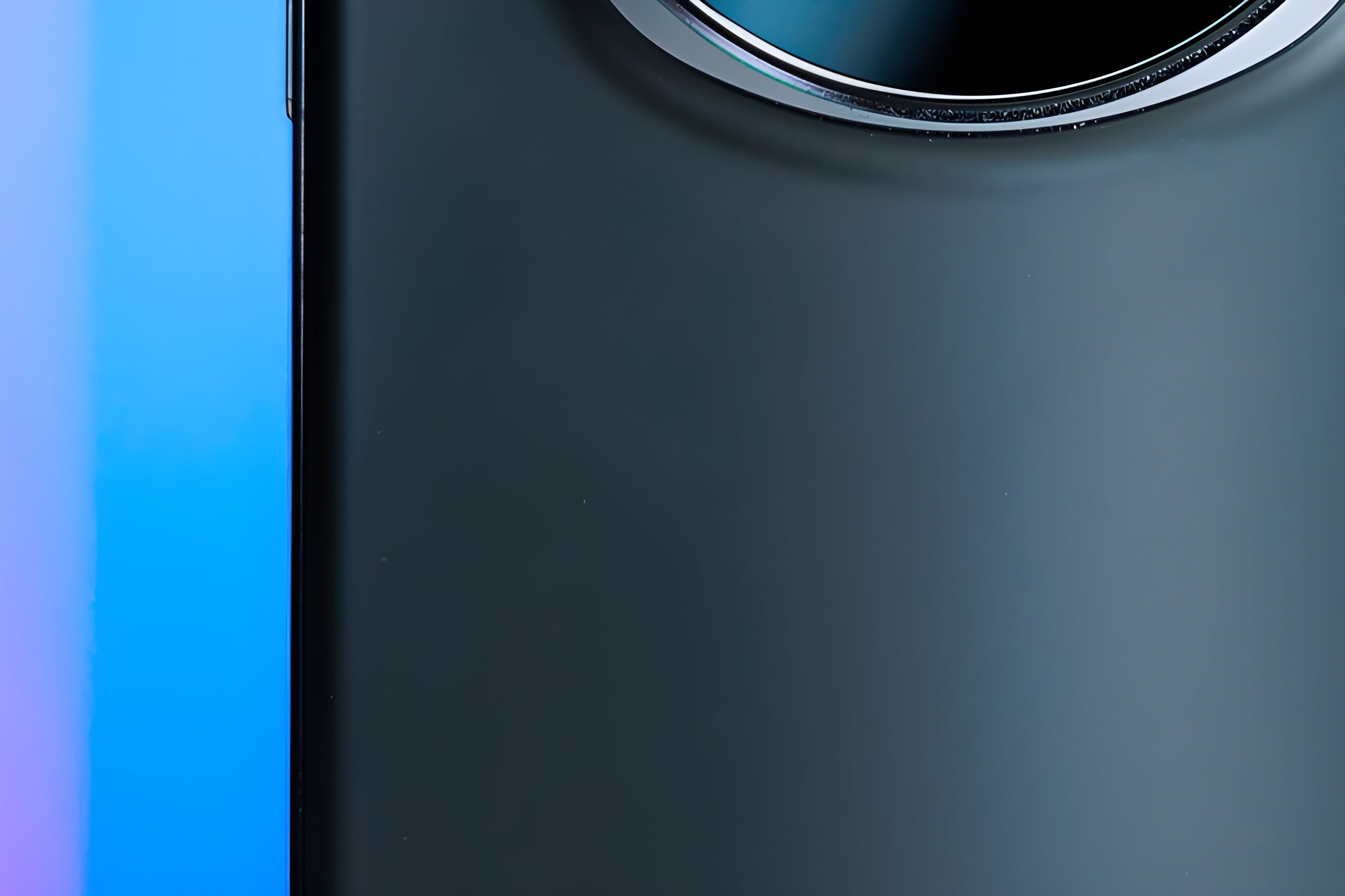 (Quiz) Which phone is this? Test your knowledge in the smartphone close-up challenge!